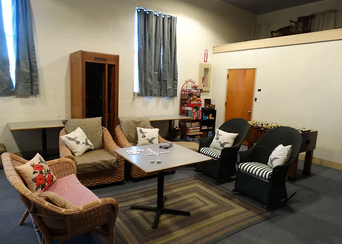 Hotel Davie School Anna